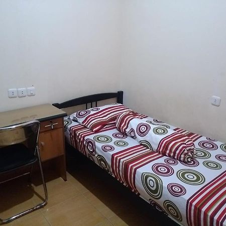 Danyshom Cikarang Exterior photo